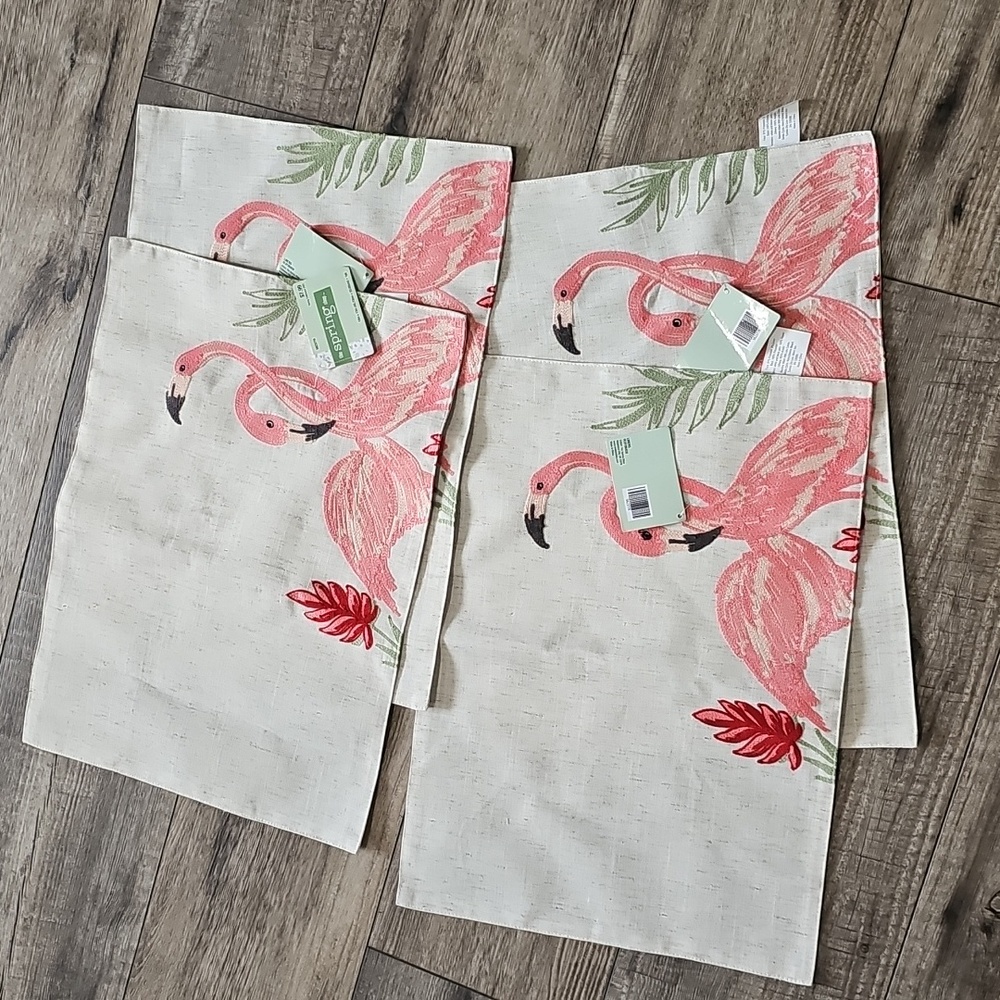 The Spring Shop Floral Linen Table Mat